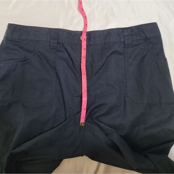 CHICO'S black roll tab convertible lightweight pants with elastic panel 2.5/L - Picture 9 of 13